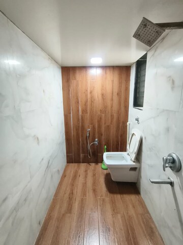 Furnished Amenities in 2 BHK Apartment at Andheri West – for Rent