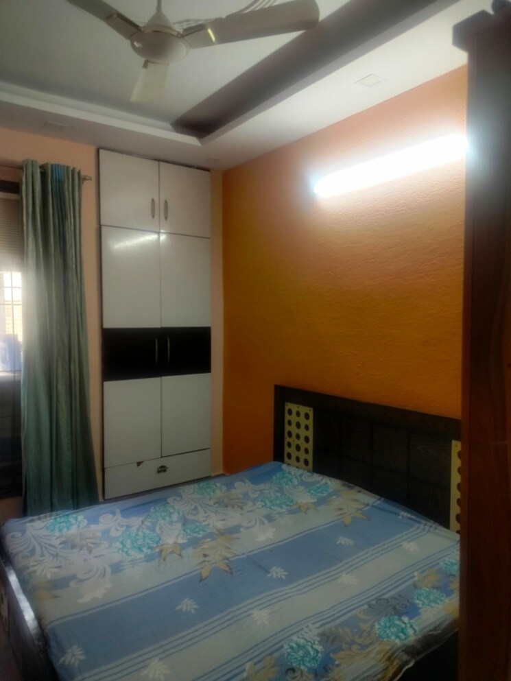 Room, bali nagar 2.5 Bedroom 1000 Sq.Ft. Builder Floor In Bali Nagar Delhi 8947972