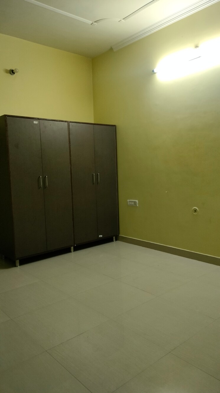 Room, indira nagar 2 Bedroom 1100 Sq.Ft. Independent House In Indira Nagar Lucknow 8947969