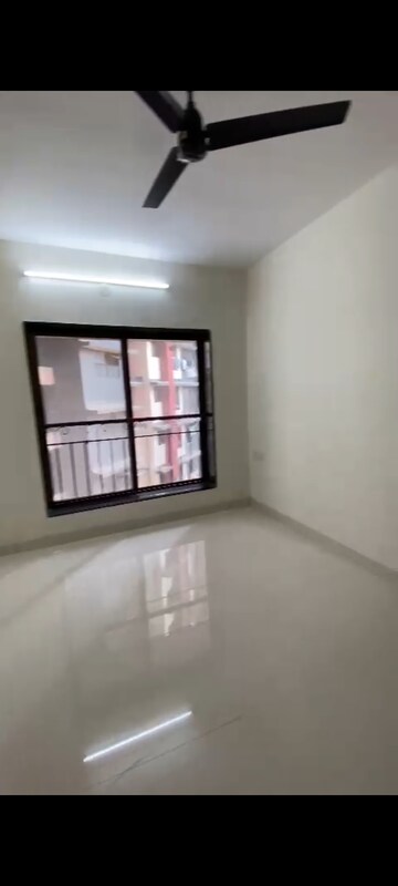 Room in 2 BHK Apartment at Truearth View, Vikhroli East – for Rent
