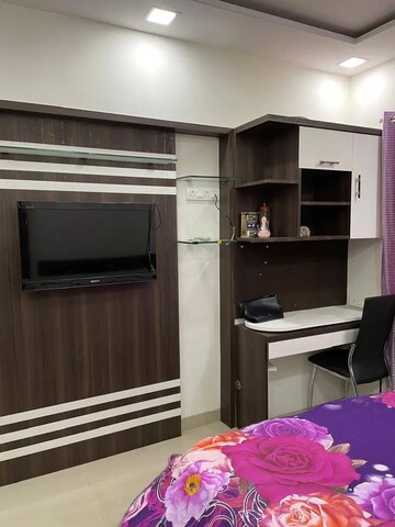 Furnished Amenities in 1 BHK Apartment at Geetanjali CHS Goregaon West, Goregaon West – for Rent