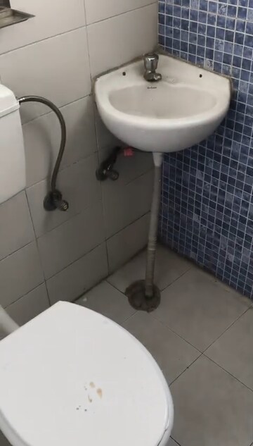 Bathroom in 4 BHK Apartment at Wave Aranyam Valley, Sector 2 Wave City – for Rent