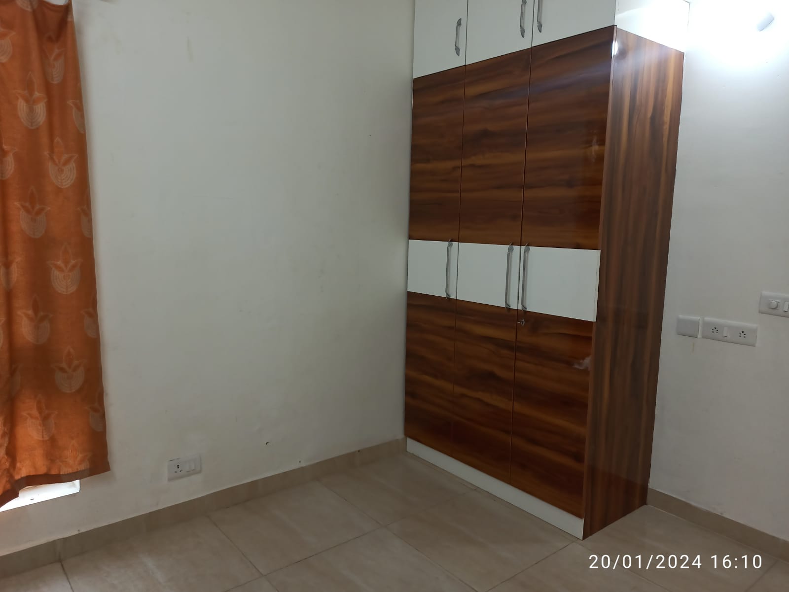 2 BHK Apartment For Rent in Gaur City 2 - 10th Avenue
