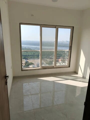 Room in 2 BHK Apartment at Kolte Patil Verve, Bangur Nagar – for Rent