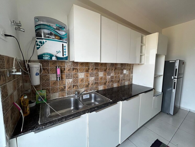 Kitchen, international airport road 3 Bedroom 2250 Sq.Ft. Apartment In International Airport Road Zirakpur 8947997