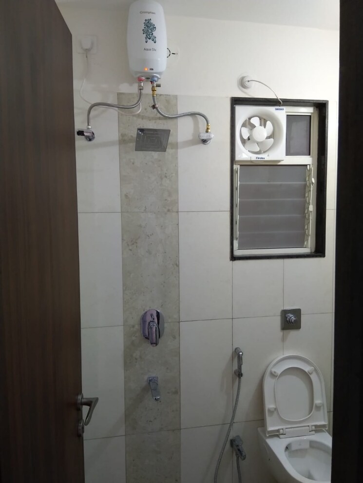 Bathroom, vj-yashone-infinitee 2 Bedroom 663 Sq.Ft. Apartment In Tathawade Pune 8947998