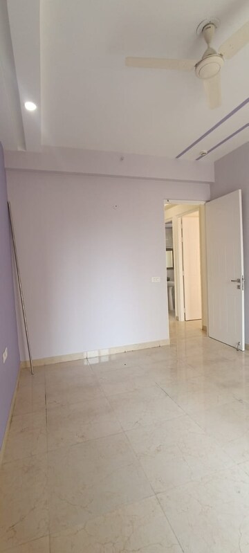 Room in 3 BHK Apartment at Civitech Stadia, Sector 79 – for Rent