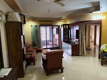 Master Bedroom in 2 BHK Apartment at Maharaja Retreat CHS, Goregaon East – for Rent