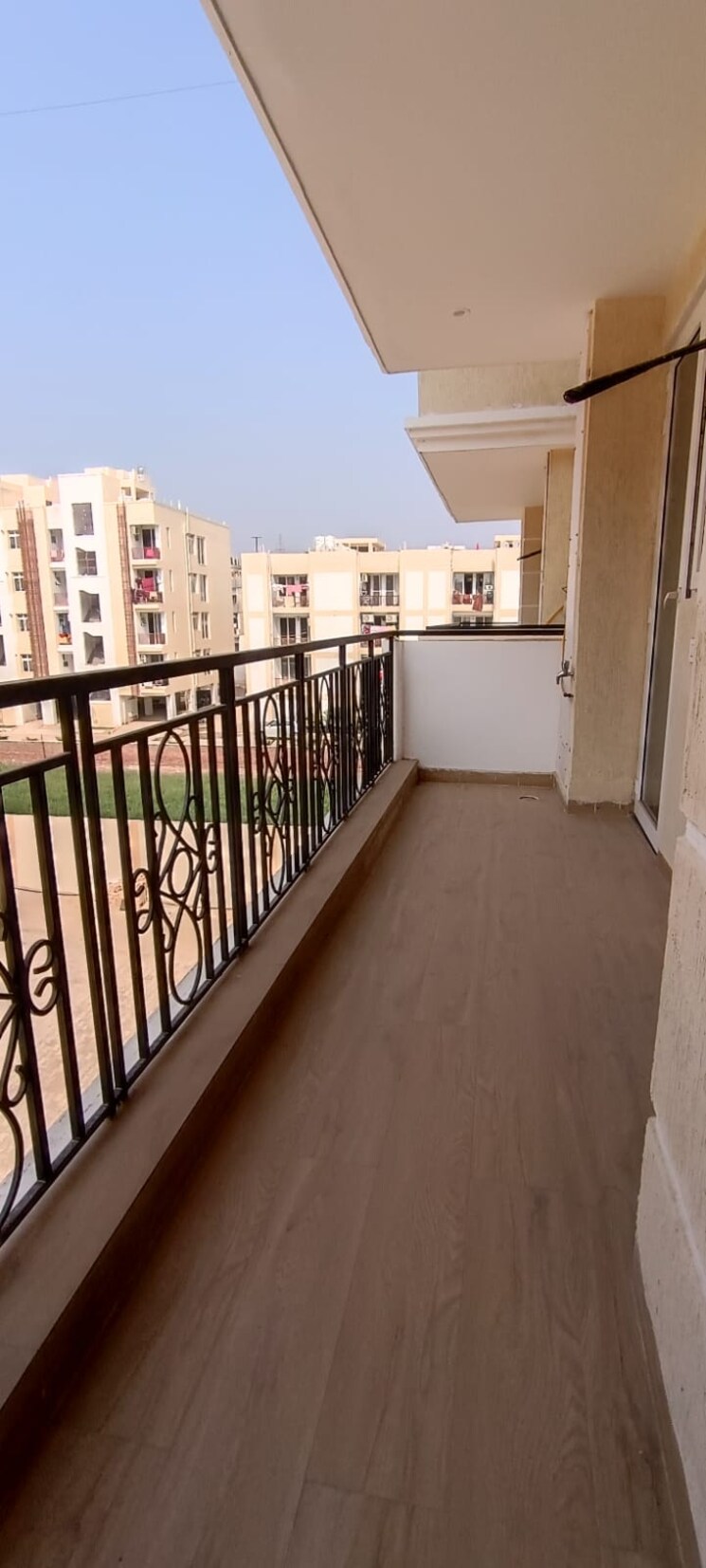 Balcony, ghb-splande 3 Bedroom 1800 Sq.Ft. Apartment In Patiala Road Zirakpur 8948033