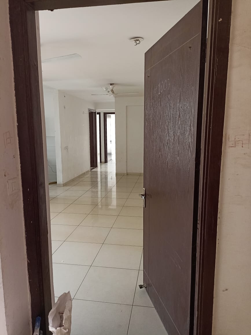 3 BHK + Study Room Apartment For Rent in Motia Citi Royal Business Park