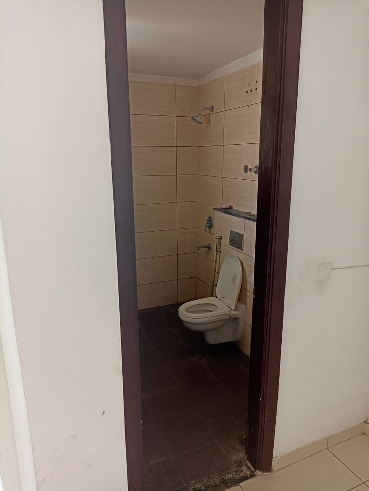 Bathroom, motia-citi-royal-business-park 3 Bedroom 1460 Sq.Ft. Apartment In Ambala Highway Zirakpur 8948038