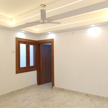 Room in 2 BHK Builder Floor at Saket – for Rent