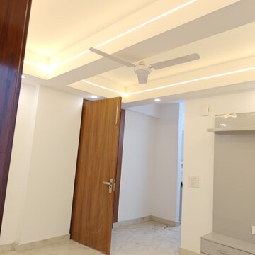 Room in 2 BHK Builder Floor at Saket – for Rent