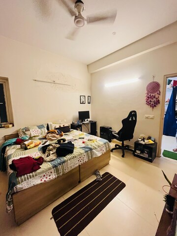 Bedroom in 1 BHK Builder Floor at Sector 40 – for Rent