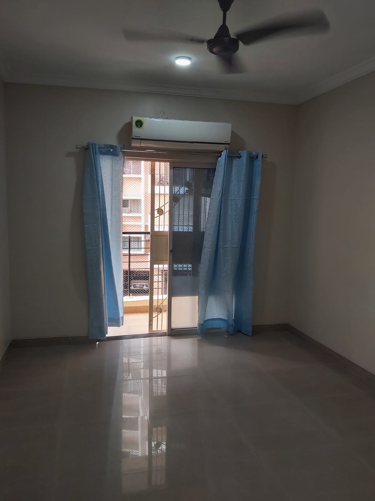 2 BHK Apartment For Rent in Salarpuria H And M Royal