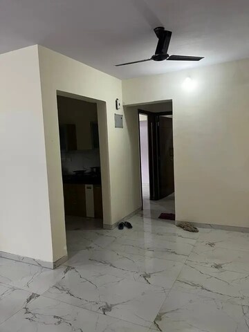 Room in 1 BHK Apartment at Laxmi Annex, Goregaon West – for Rent
