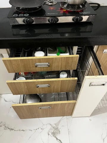 1 BHK Apartment For Rent in Laxmi Annex, Goregaon West