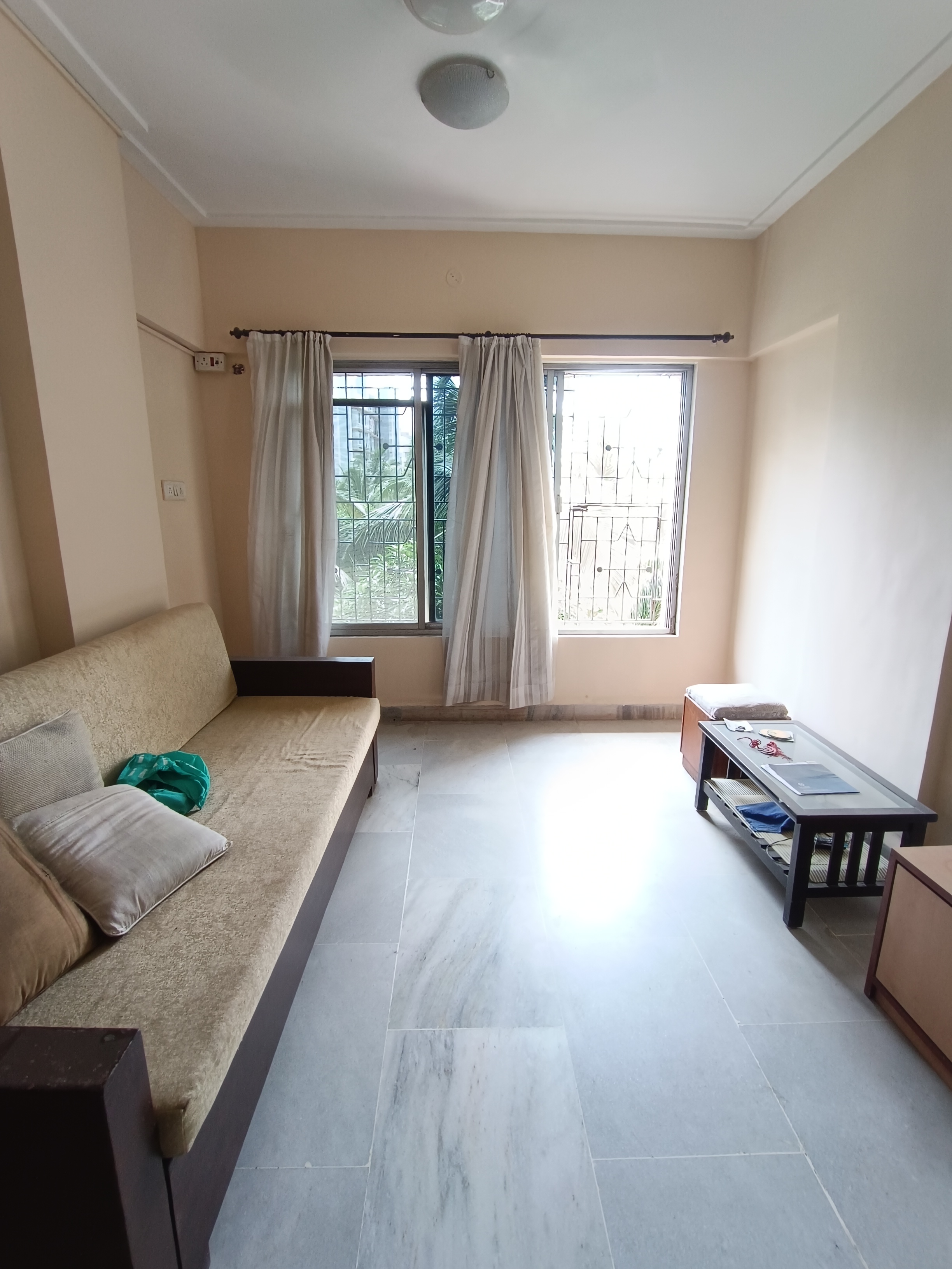 1 BHK + Pooja Room Apartment For Rent in Mhatre Palace 