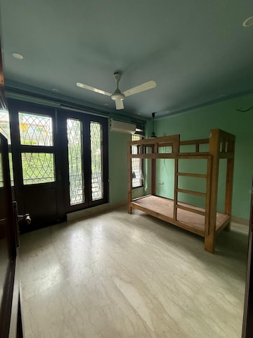 Room in 3 BHK Builder Floor at Kalkaji – for Rent