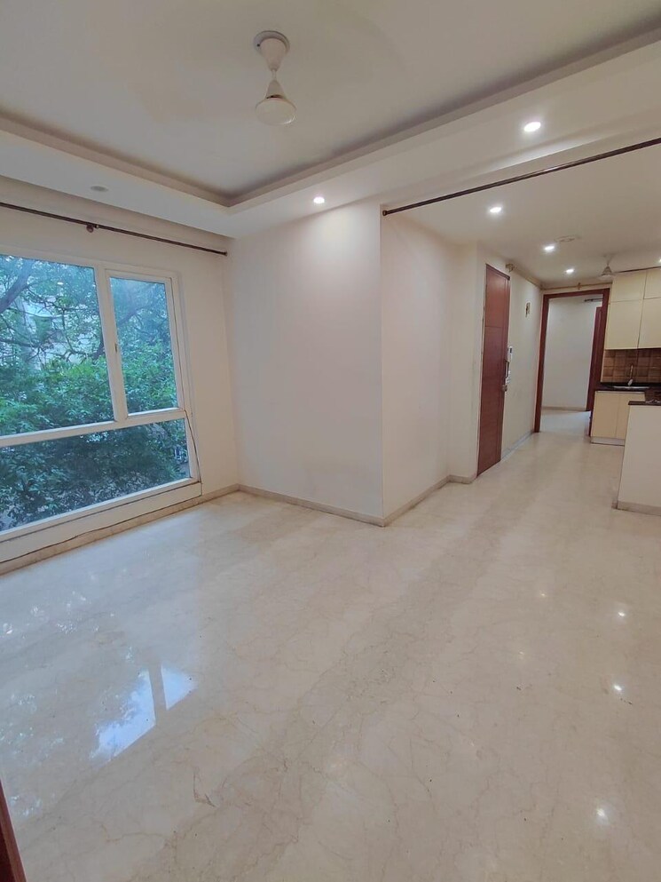 Room, kalkaji 2 Bedroom 100 Sq.Yd. Builder Floor In Kalkaji Delhi 8948063