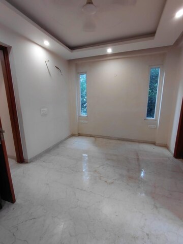 Room in 2 BHK Builder Floor at Kalkaji – for Rent