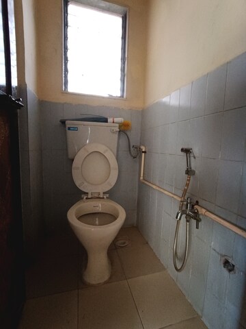Bathroom in 1 BHK Apartment at Borivali West – for Rent