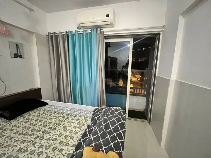 2 BHK Apartment For Rent in Sethia Sea View