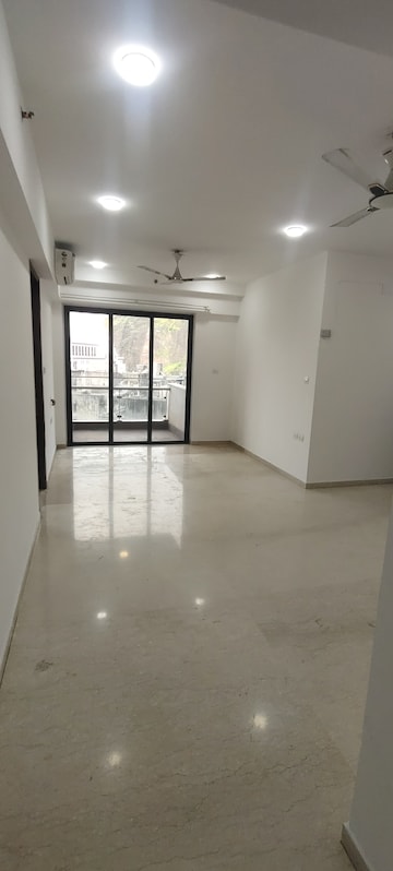 3 BHK Apartment For Rent in Shapoorji Pallonji Vicinia, Powai