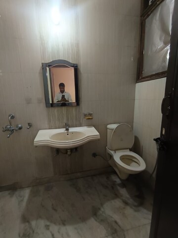 Bathroom in 3 BHK Apartment at Priyadarshni Apartments, Paschim Vihar – for Rent