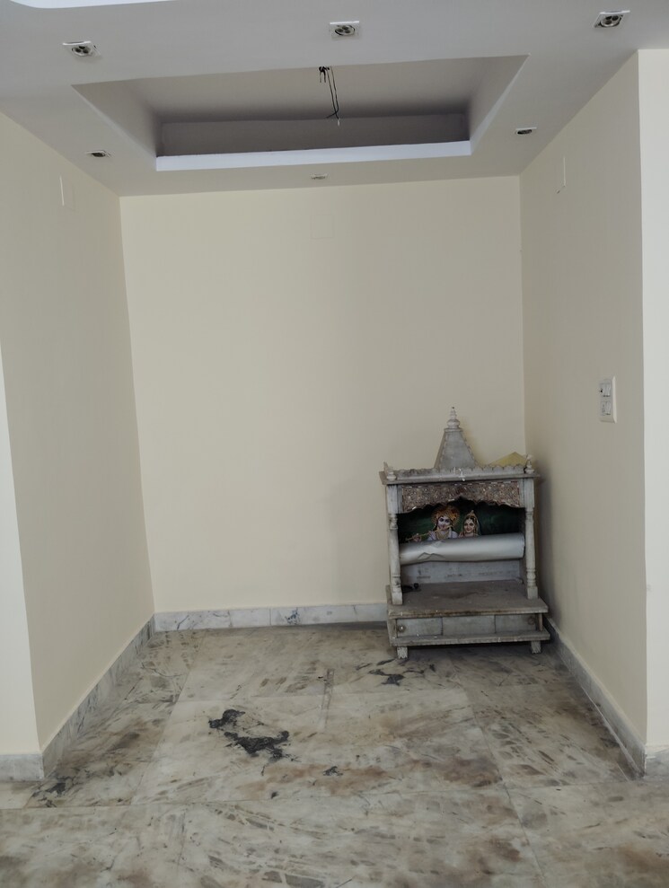 Room, madhur-apartment 2 Bedroom 950 Sq.Ft. Apartment In Paschim Vihar Delhi 8948104