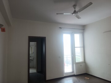 Room in 4 BHK Apartment at Lotus Panache, Sector 110 – for Rent