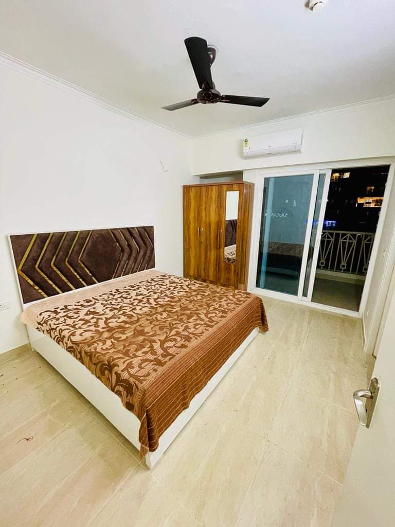 2.5 BHK + Study Room Apartment For Sale in Lotus Panache