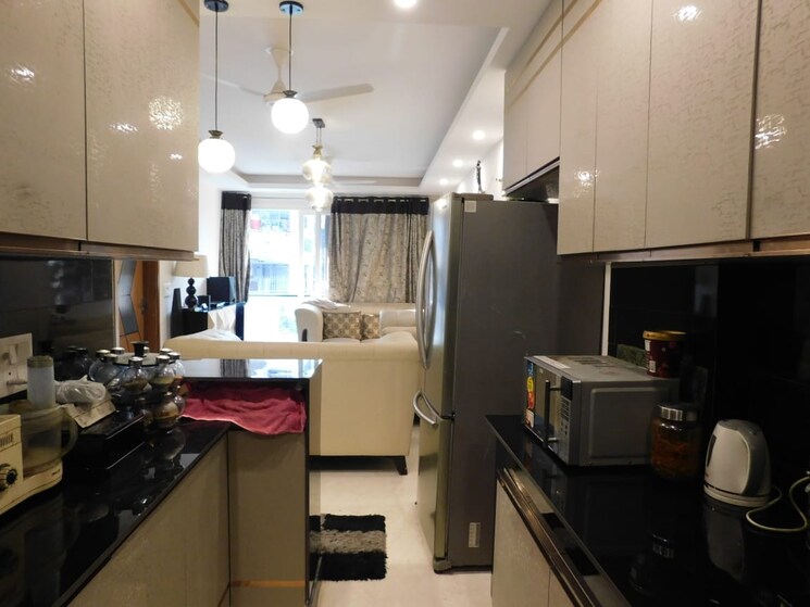 Kitchen, chittaranjan park 3 Bedroom 160 Sq.Yd. Builder Floor In Chittaranjan Park Delhi 8948129