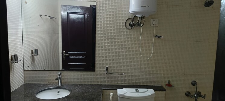 Bathroom, 3c-lotus-boulevard-espacia 4 Bedroom 2560 Sq.Ft. Apartment In Sector 100 Noida 8948141