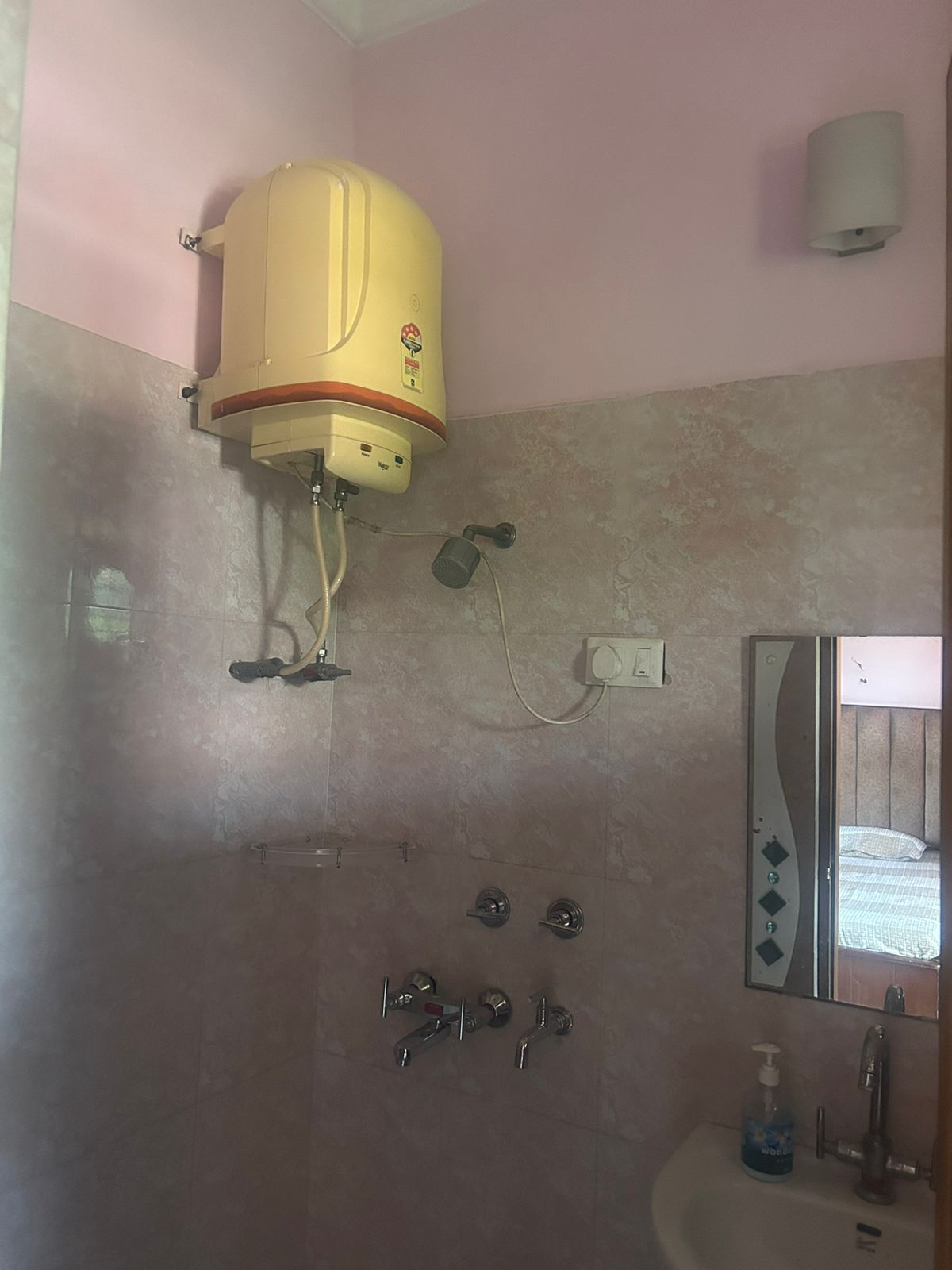 1 BHK Builder Floor For Rent in 1bhk Fully Furnished 