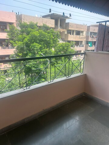 Balcony in 1 BHK Builder Floor at Sector 49 – for Rent