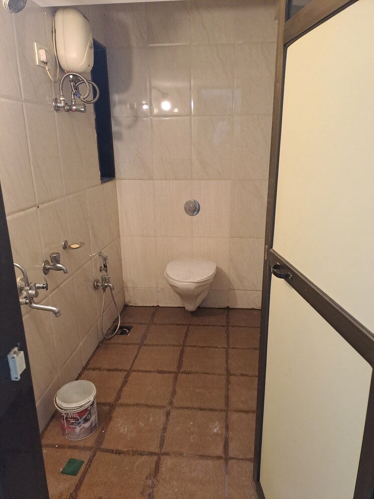 Bathroom, flower-valley-complex 2 Bedroom 700 Sq.Ft. Apartment In Khopat Thane 8948147