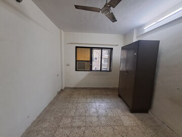 Room in 2 BHK Apartment at Flower Valley Complex, Khopat – for Rent