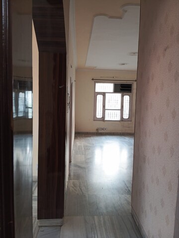 3 BHK Builder Floor For Rent in Sector 50