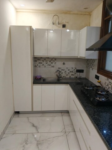 Kitchen in 1.5 BHK Independent House at Sector 55 – for Rent