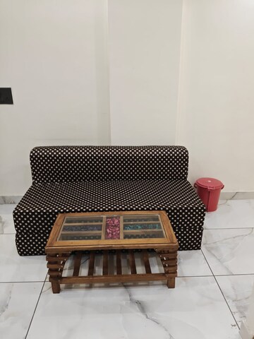 Living Room in 1.5 BHK Independent House at Sector 55 – for Rent