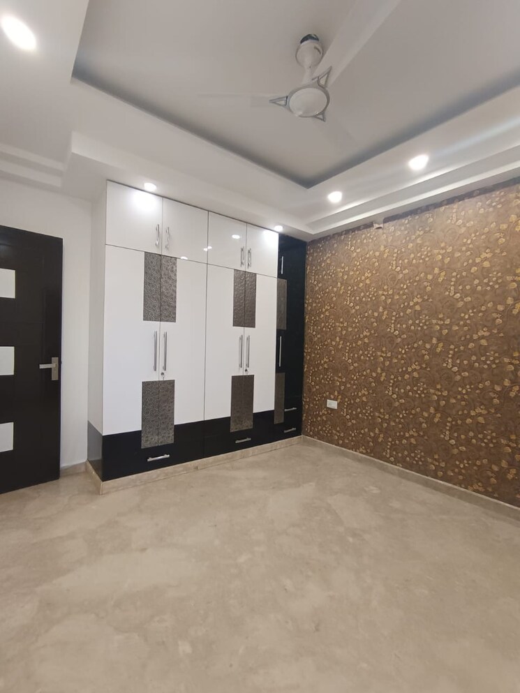 Room, shubh-niketan-apartments 3 Bedroom 1500 Sq.Ft. Apartment In Paschim Vihar Delhi 8948167