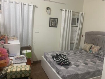 Bedroom in 2.5 BHK Apartment at Jahaz Apartments, Paschim Vihar – for Rent