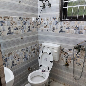 Attached Bathroom in 4 BHK Apartment at Rajendra Nagar – for Sale