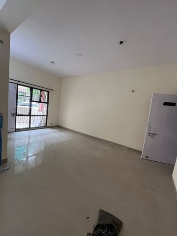 3 BHK Builder Floor For Rent in Sector 48