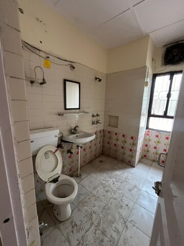Bathroom in 3 BHK Builder Floor at Sector 48 – for Rent