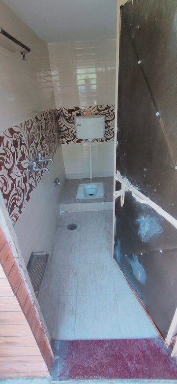 Kitchen in 1 BHK Builder Floor at Sector 38 – for Rent
