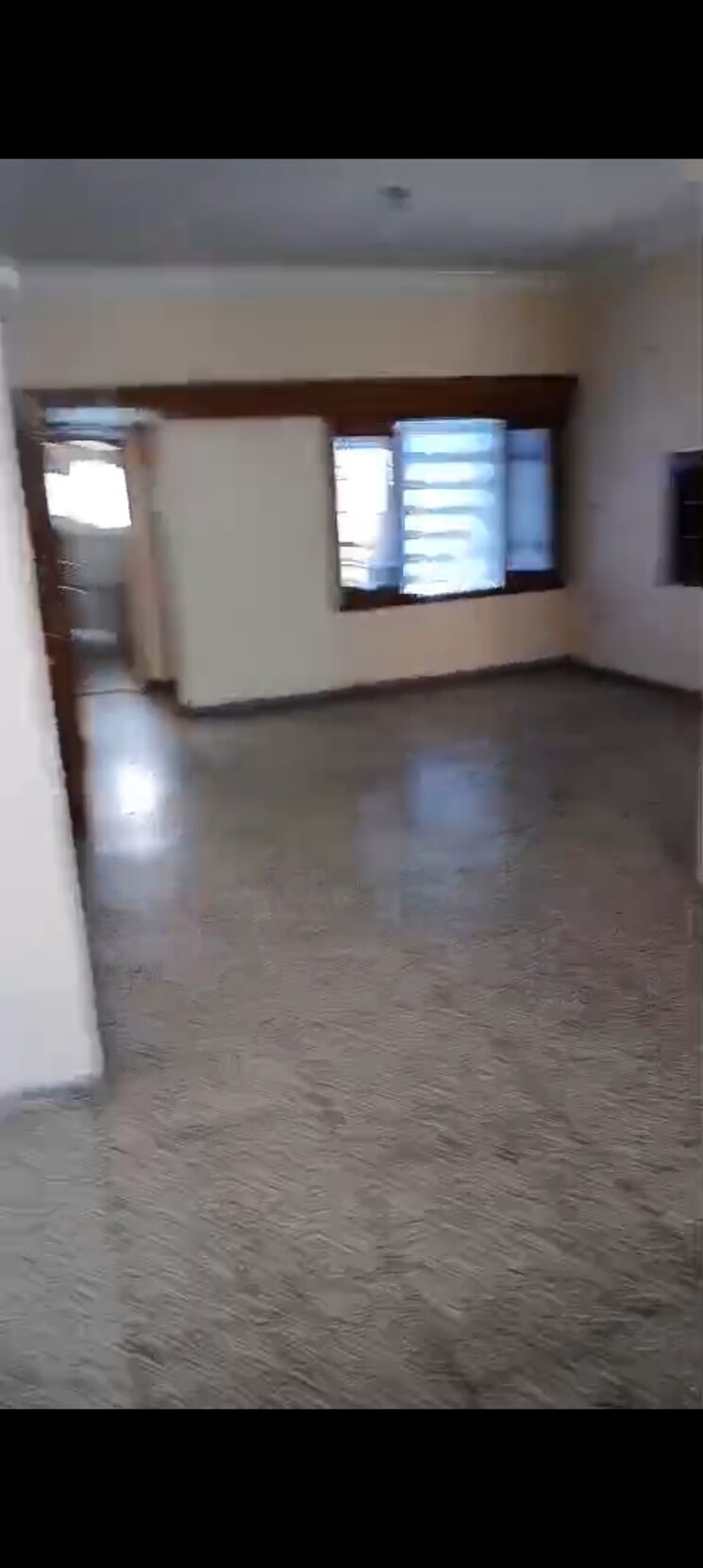 Room, sector 42 2 Bedroom 1500 Sq.Ft. Builder Floor In Sector 42 Chandigarh 8948212