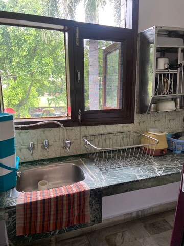 Kitchen in 2 BHK Builder Floor at Sector 43 – for Rent