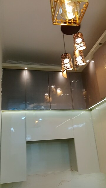 Furnished Amenities in 2 BHK Builder Floor at Vaishali Sector 6 – for Sale